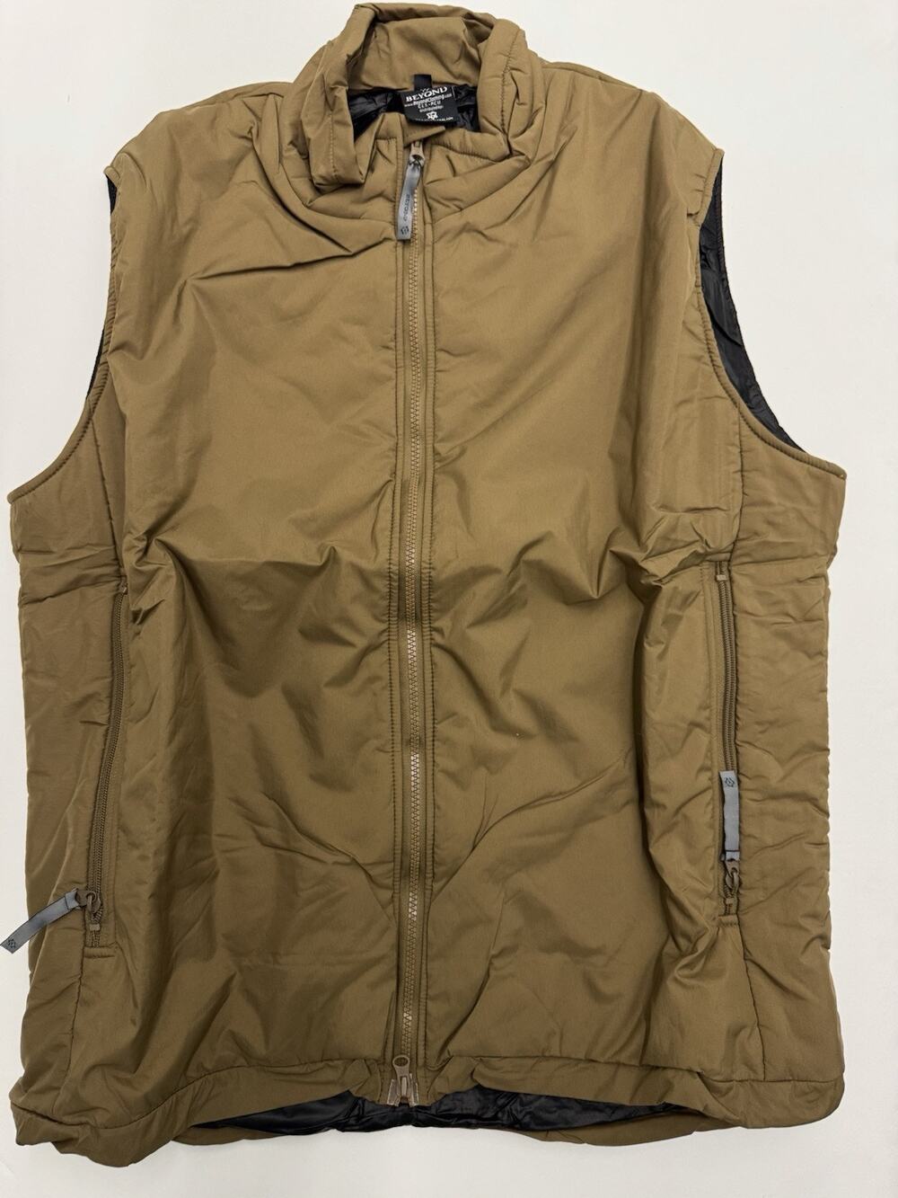 Beyond Clothing NOS PCU  Level 7 Vest, PL5 Coyote Brown, US Military, U-77 XL